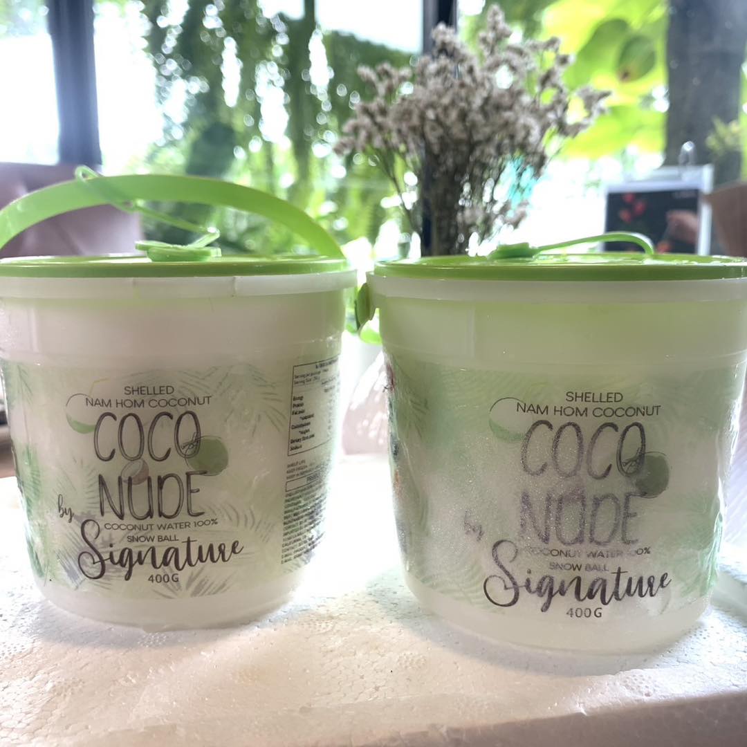 มะพร้าวถอดเสื้อ Coconude - Nam Hom Coconut Snowball