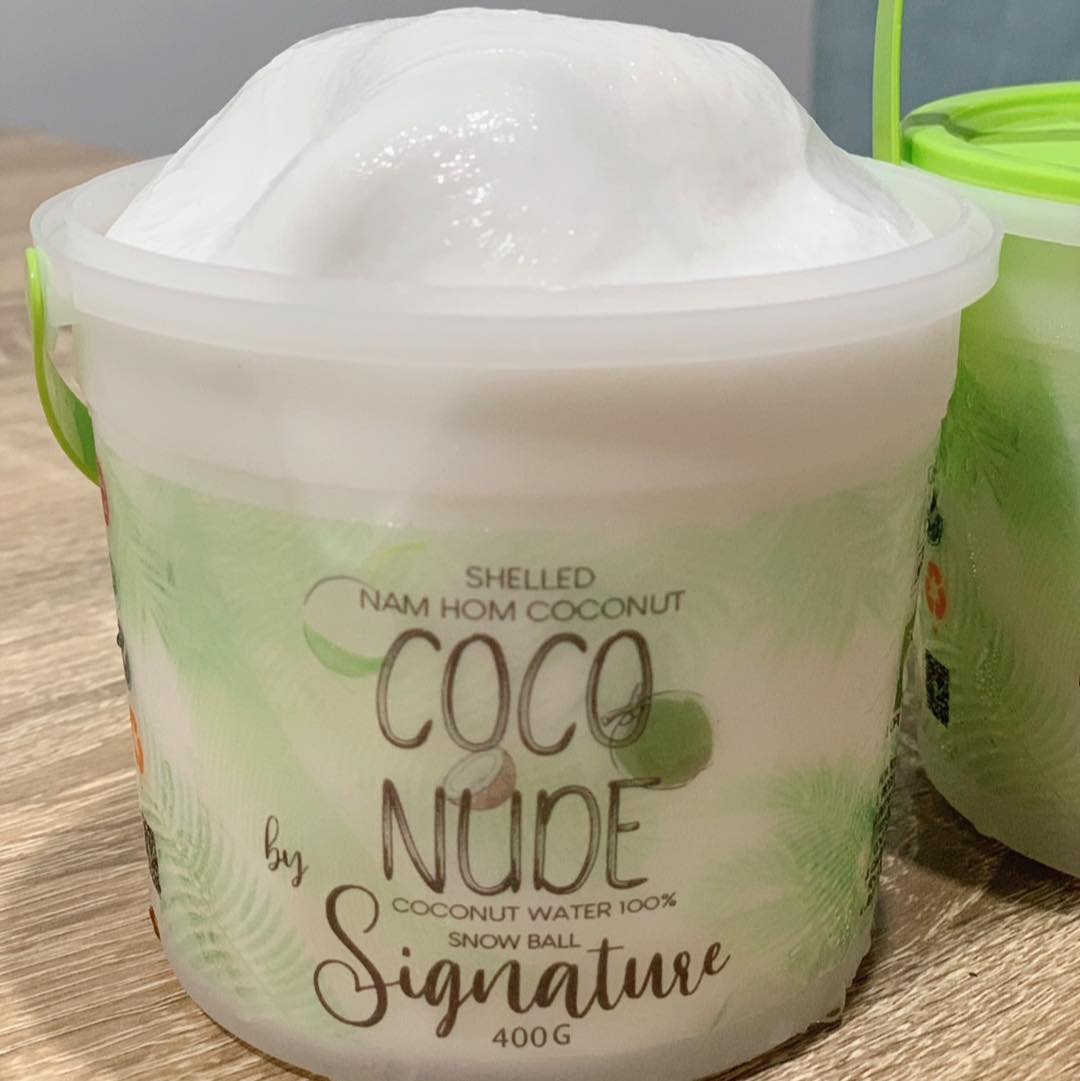 มะพร้าวถอดเสื้อ Coconude - Nam Hom Coconut Snowball