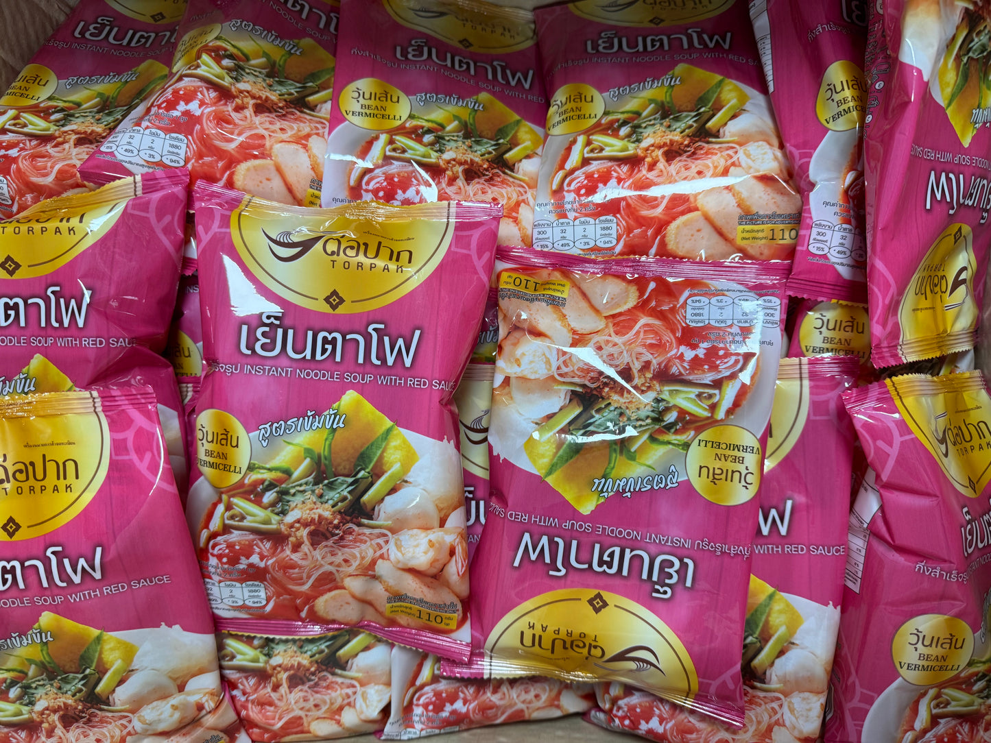 ก๋วยเตี๋ยวกึ่งสำเร็จรูป ยี่ห้อ ต่อปาก Tor Pak Premium Instant Noodle