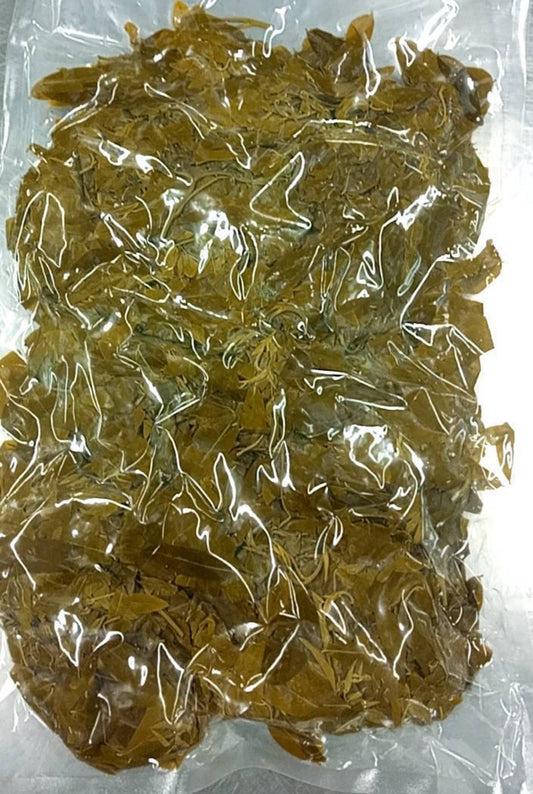 ใบขี้เหล็กต้ม 400 กรัม / Boiled Cassod Leaf 400 g