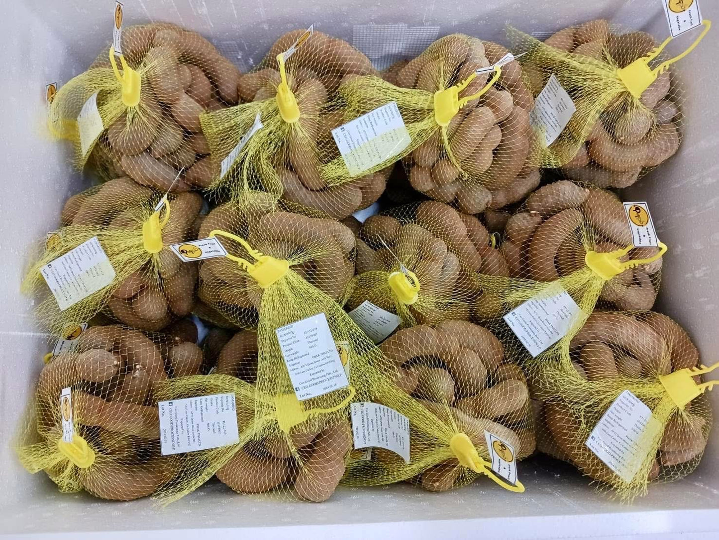 มะขามหวานขาหมู 500 กรัม / Sweet tamarind with pig-leg–shaped pods 500g
